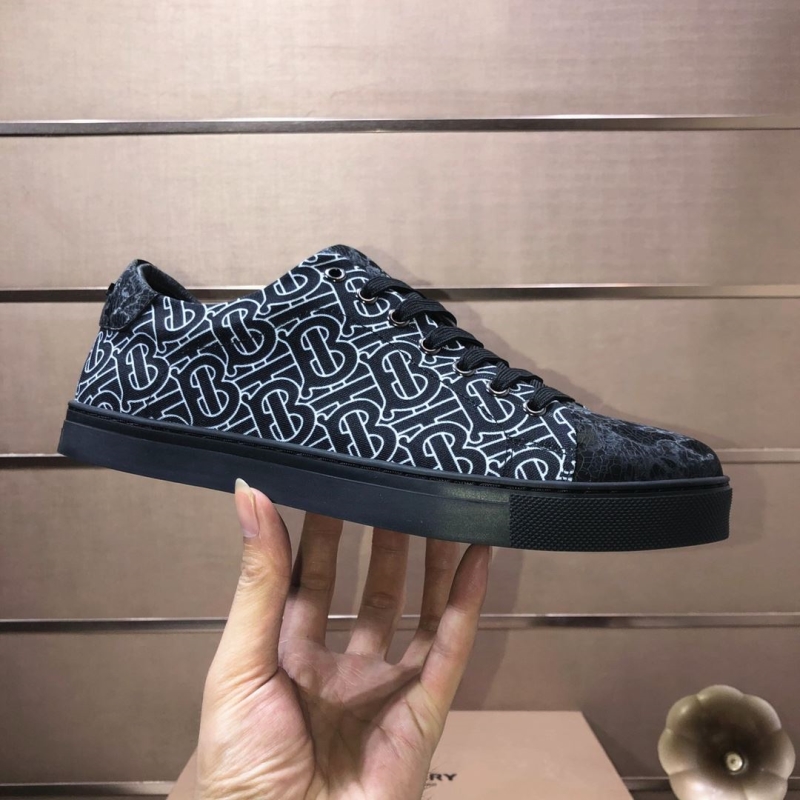 Burberry Sneakers